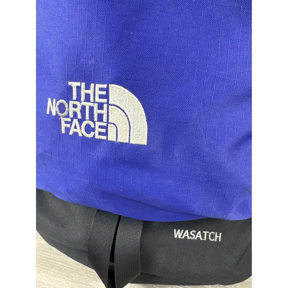 Vintage THE NORTH FACE Wasatch Backpack Outdoor Hiking Carry on Travel Bag 35L